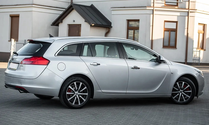 Opel Insignia cena 25900 przebieg: 198123, rok produkcji 2012 z Świdwin małe 277